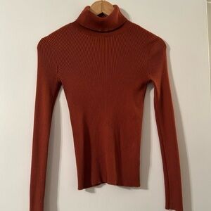 Nine West rust turtleneck size Small